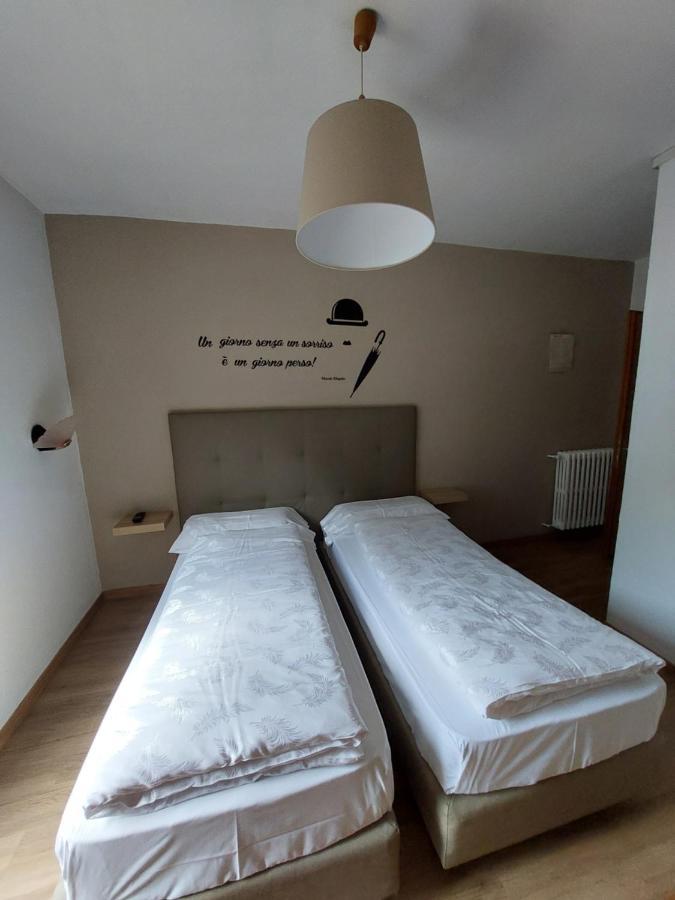 Garni Monika Bed and Breakfast Canazei Eksteriør billede
